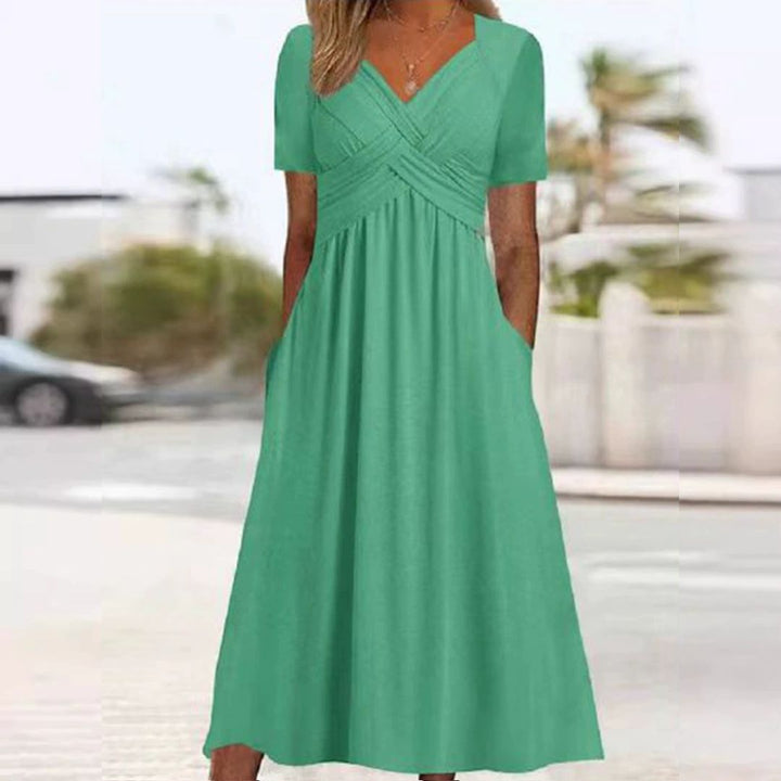 Hainah | V-Ausschnitt Schmeichelndes Kleid