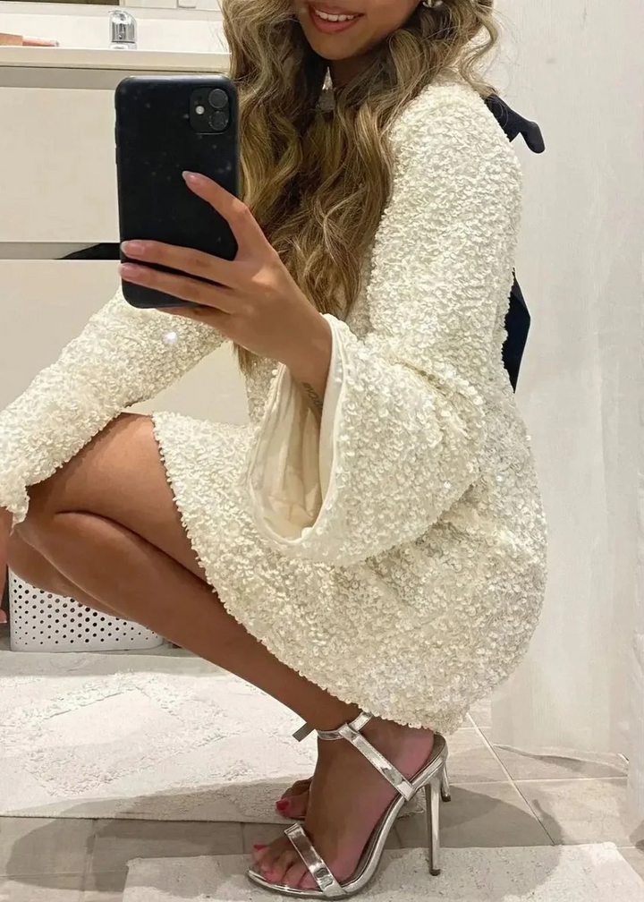 Chloe | Schleife Texturiertes Minikleid