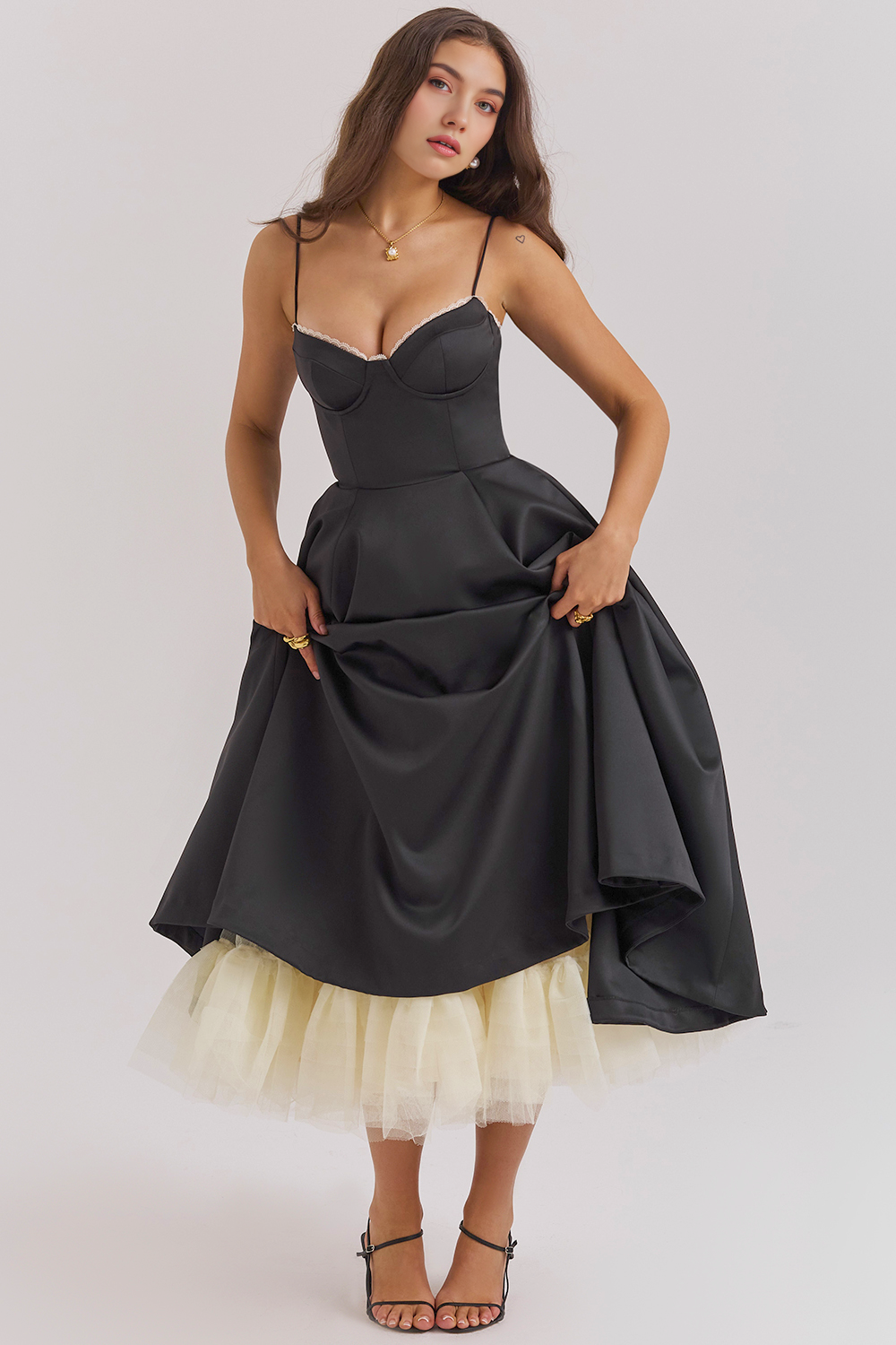 Midikleid Elisa – doppellagiges Design aus Polyester