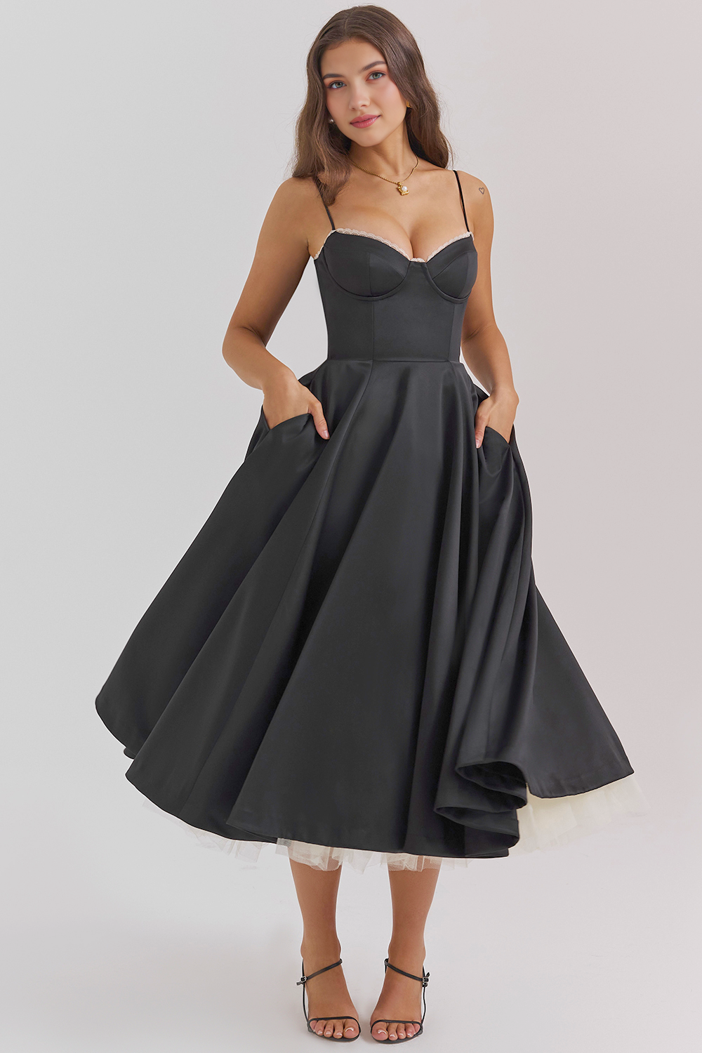 Midikleid Elisa – doppellagiges Design aus Polyester